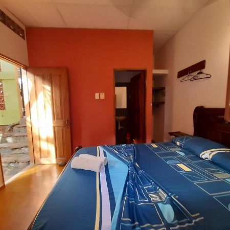 Hostal La Casa De Felipe Таганга Екстериор снимка