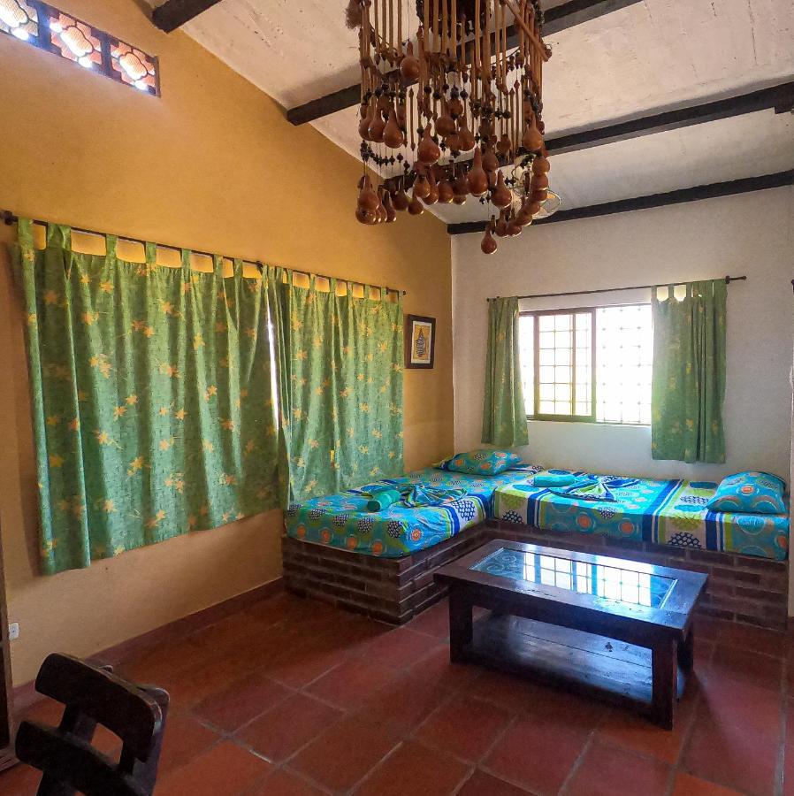 Hostal La Casa De Felipe Таганга Екстериор снимка