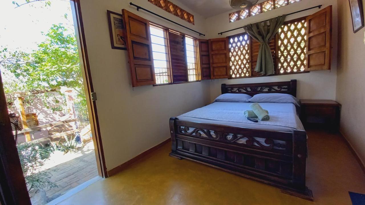 Hostal La Casa De Felipe Таганга Екстериор снимка