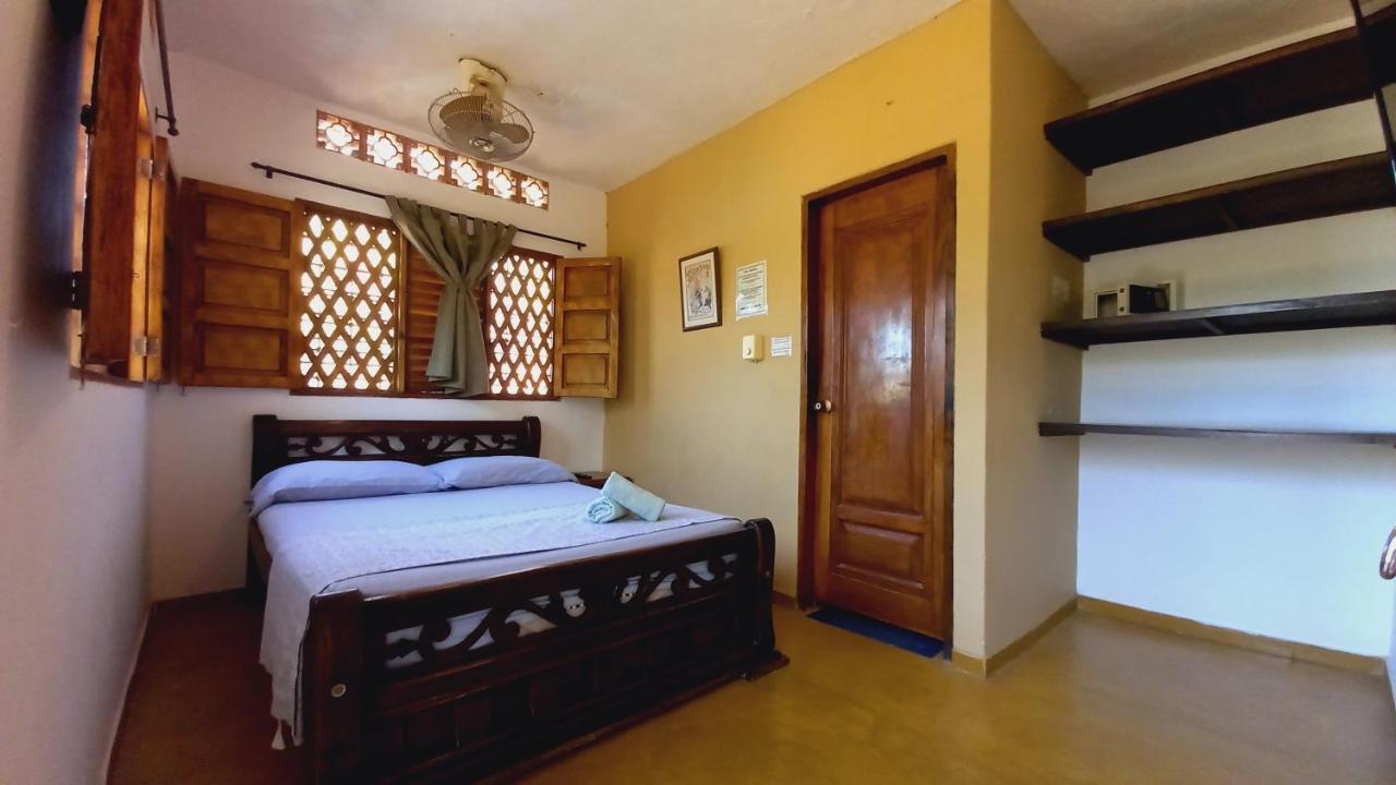 Hostal La Casa De Felipe Hostel Таганга Екстериор снимка