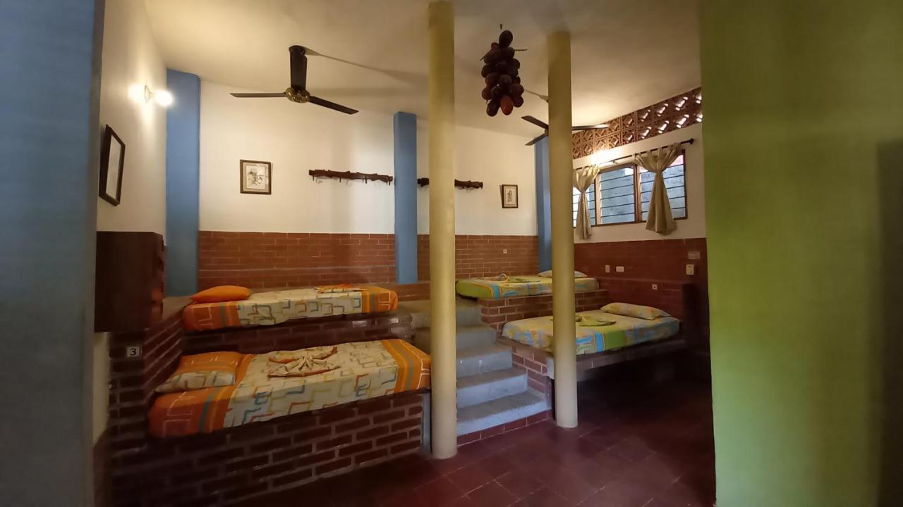 Hostal La Casa De Felipe Hostel Таганга Екстериор снимка