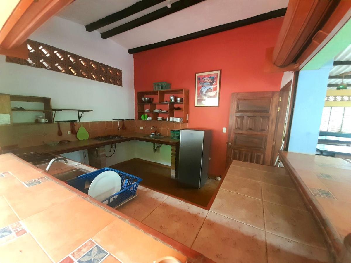 Hostal La Casa De Felipe Таганга Екстериор снимка