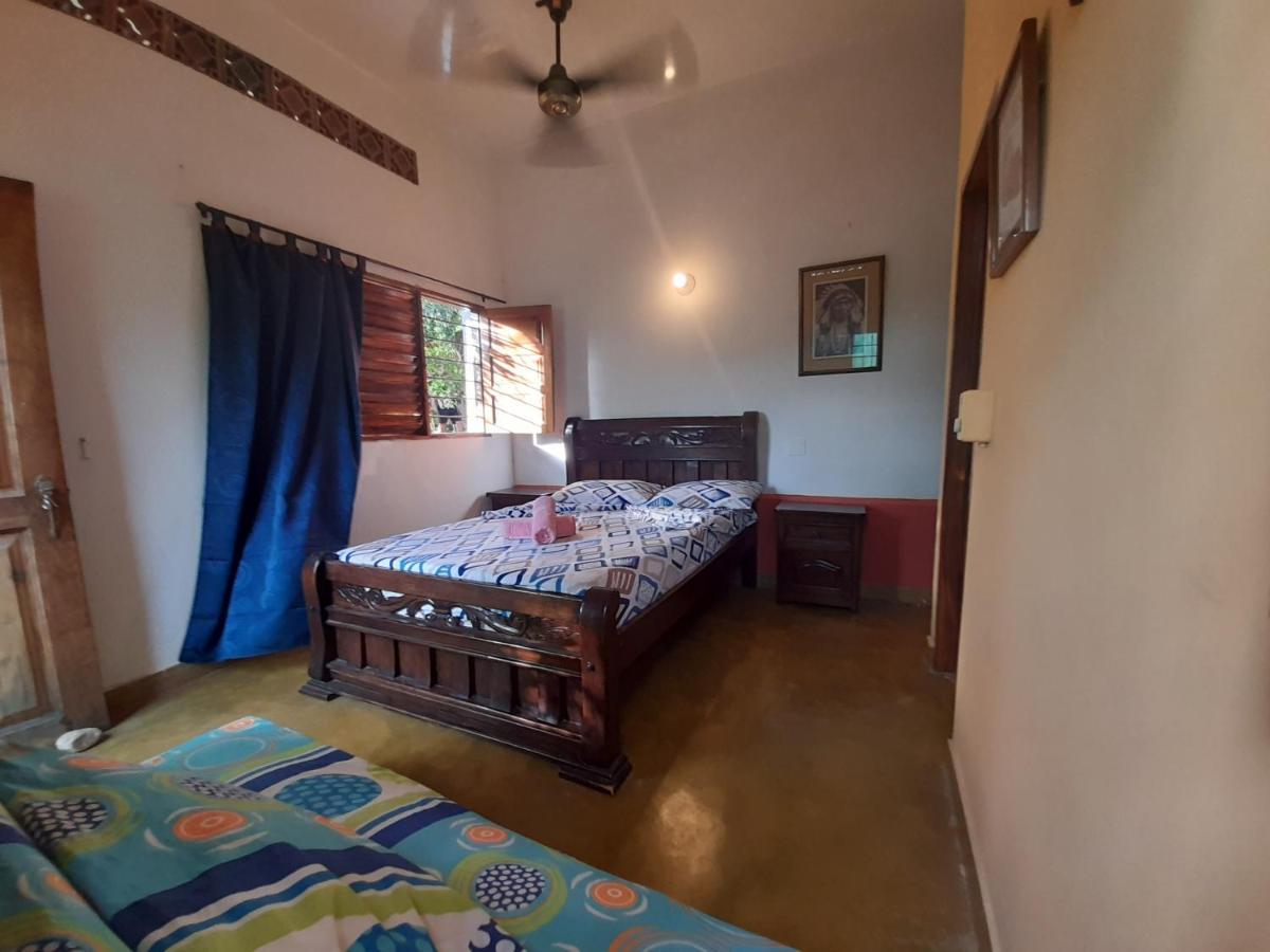 Hostal La Casa De Felipe Таганга Екстериор снимка