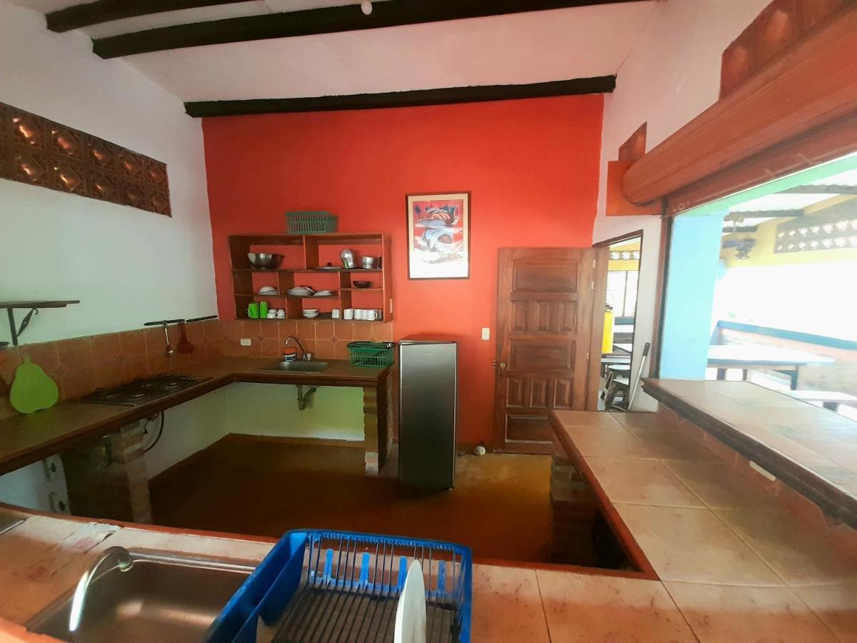 Hostal La Casa De Felipe Таганга Екстериор снимка