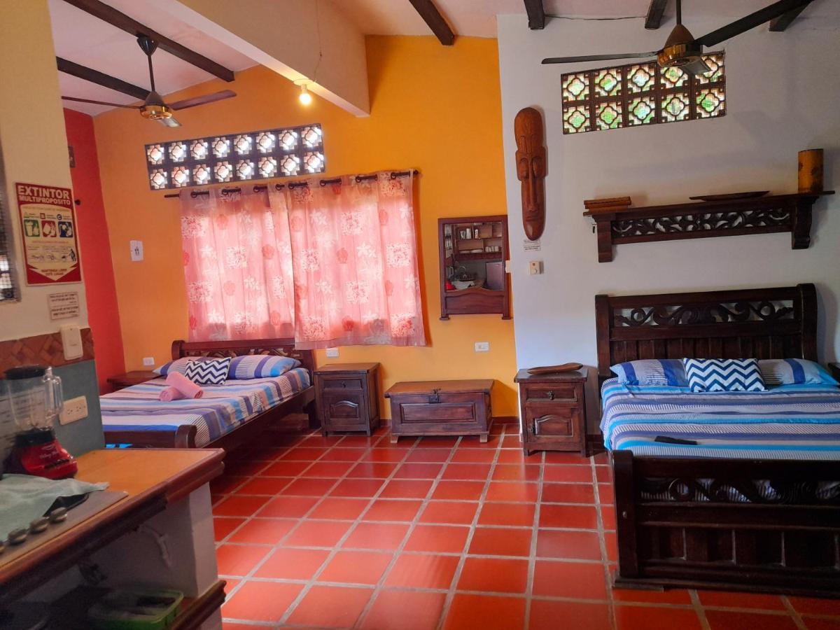 Hostal La Casa De Felipe Hostel Таганга Екстериор снимка