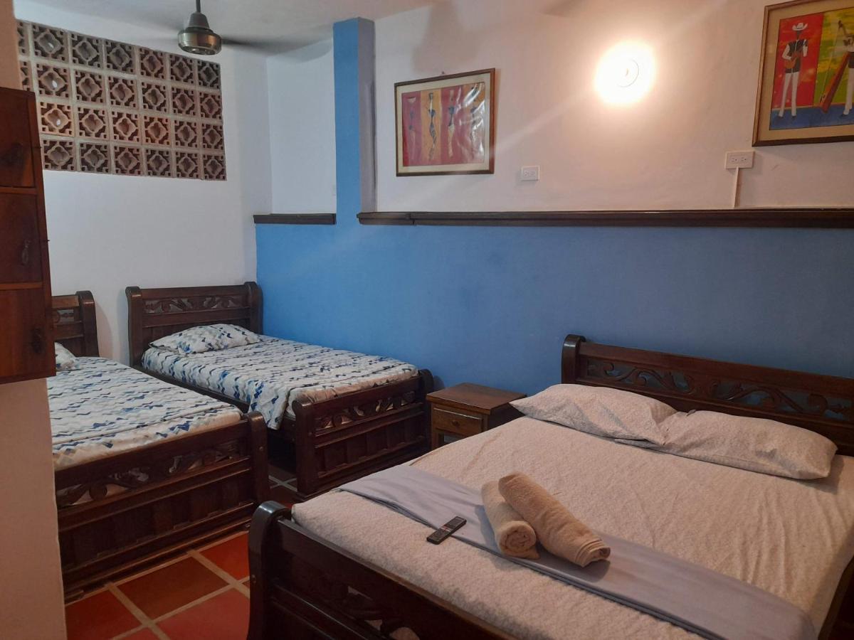Hostal La Casa De Felipe Таганга Екстериор снимка