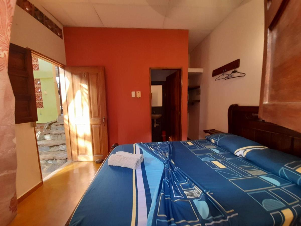 Hostal La Casa De Felipe Таганга Екстериор снимка