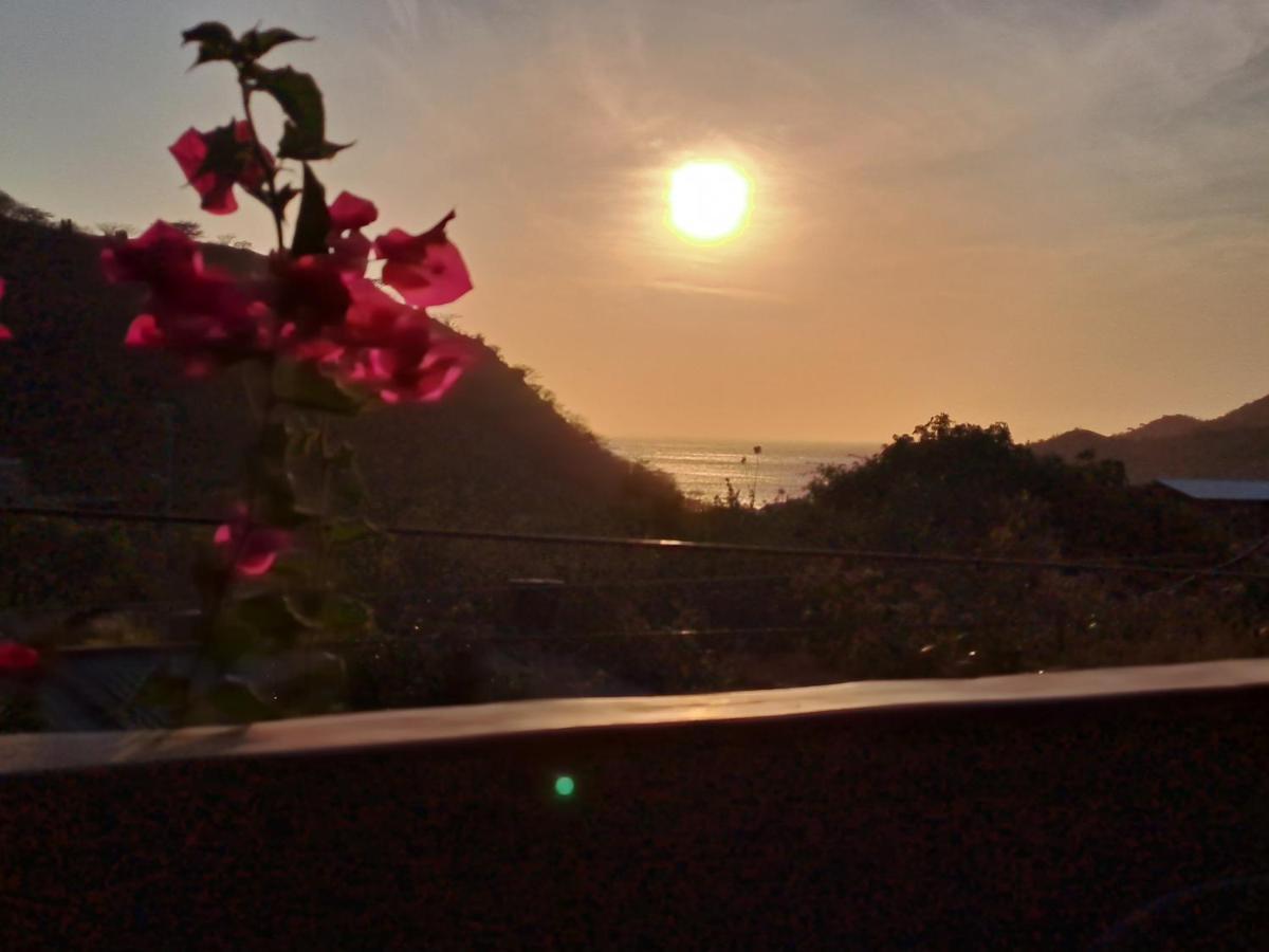 Hostal La Casa De Felipe Таганга Екстериор снимка