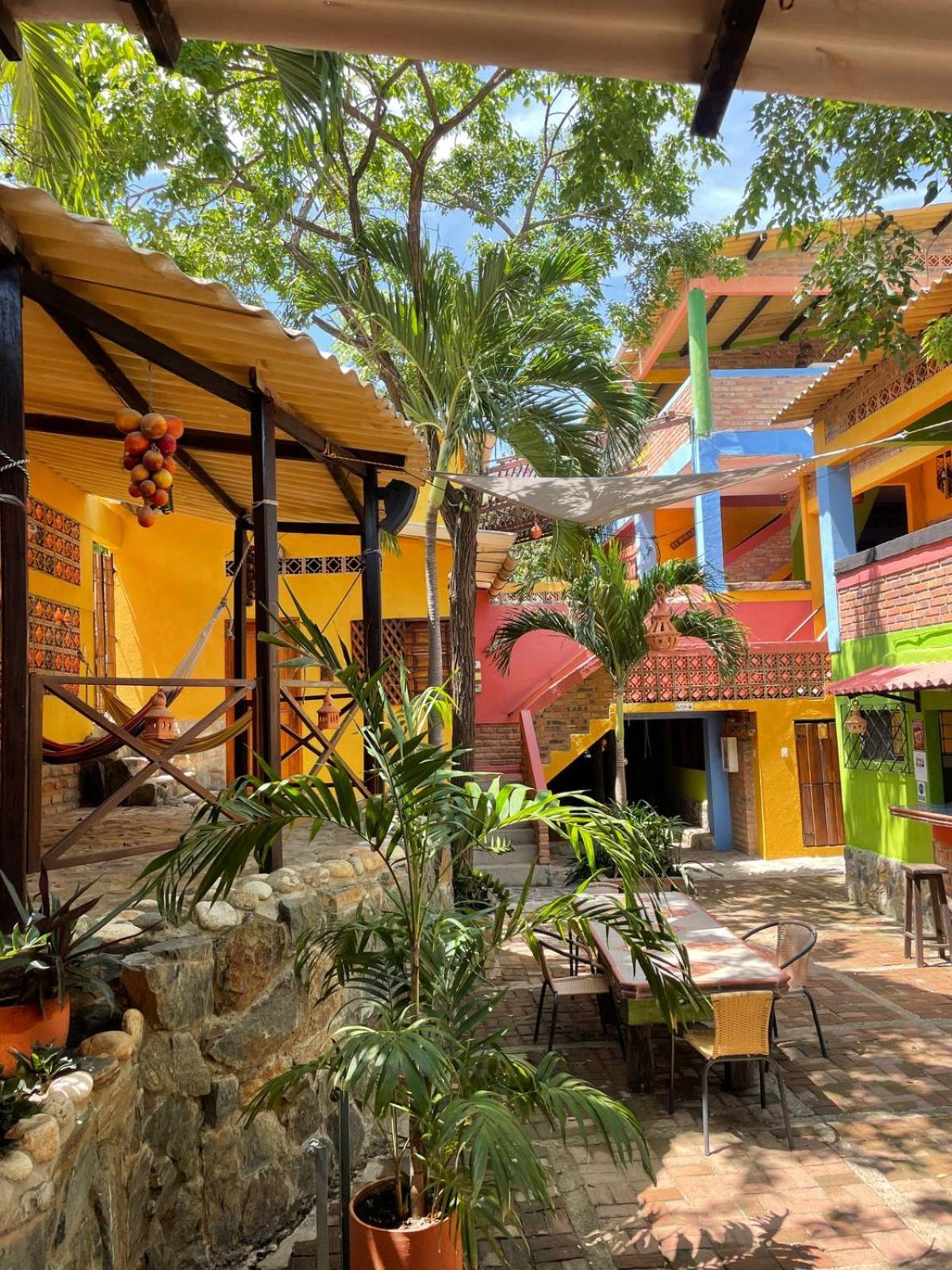 Hostal La Casa De Felipe Таганга Екстериор снимка