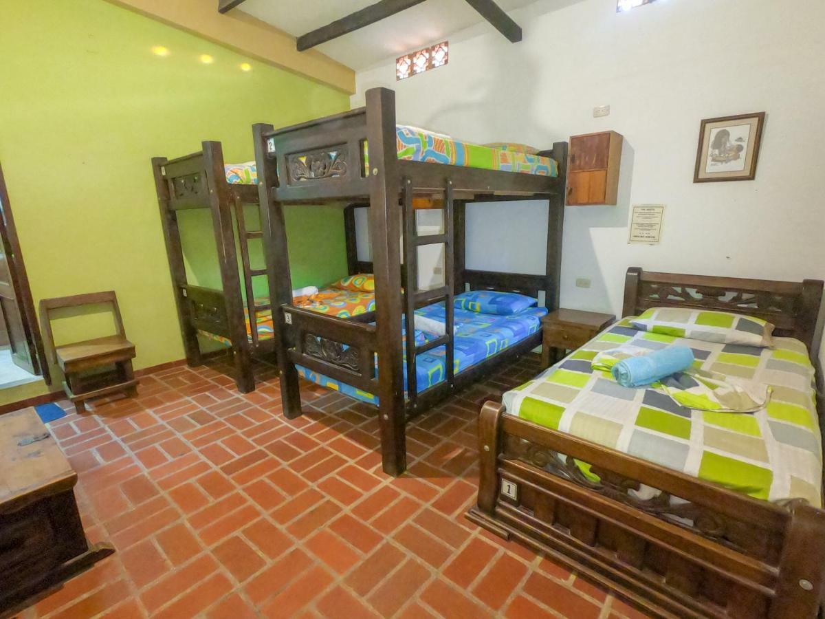 Hostal La Casa De Felipe Hostel Таганга Екстериор снимка